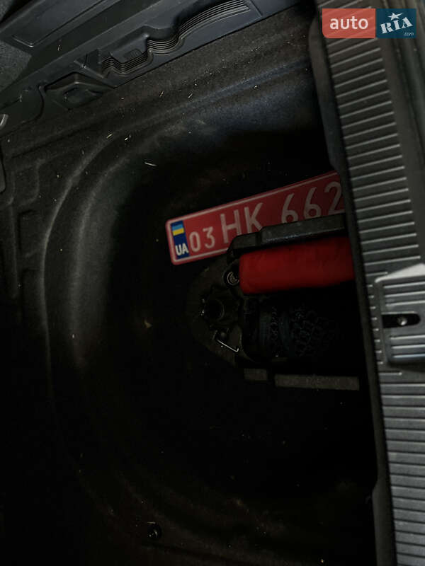 Универсал Volkswagen Passat 2020 в Львове фото 30 Универсал Volkswagen Passat 2020 в Львове