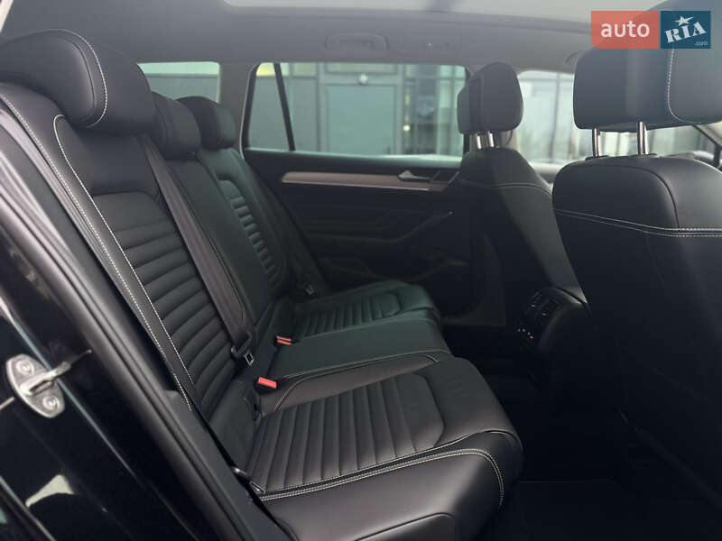 Универсал Volkswagen Passat 2020 в Луцке