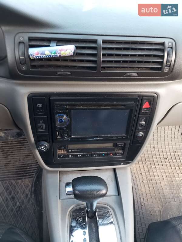 Седан Volkswagen Passat 2000 в Баре