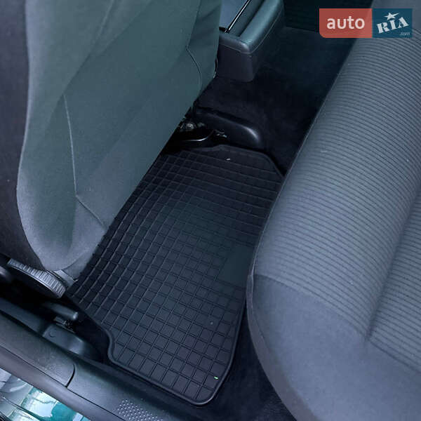 Седан Volkswagen Passat 2003 в Виннице фото 107 Седан Volkswagen Passat 2003 в Виннице