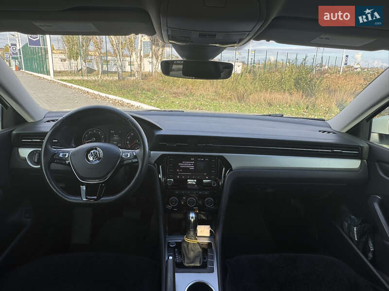Седан Volkswagen Passat 2020 в Измаиле