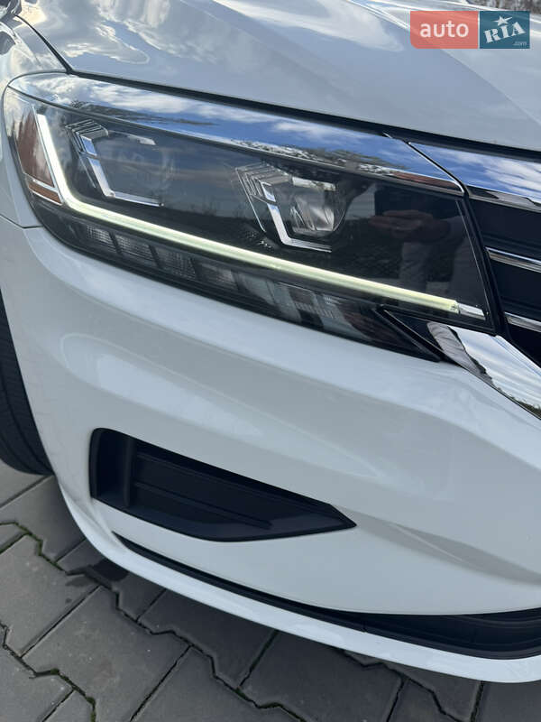 Седан Volkswagen Passat 2020 в Измаиле
