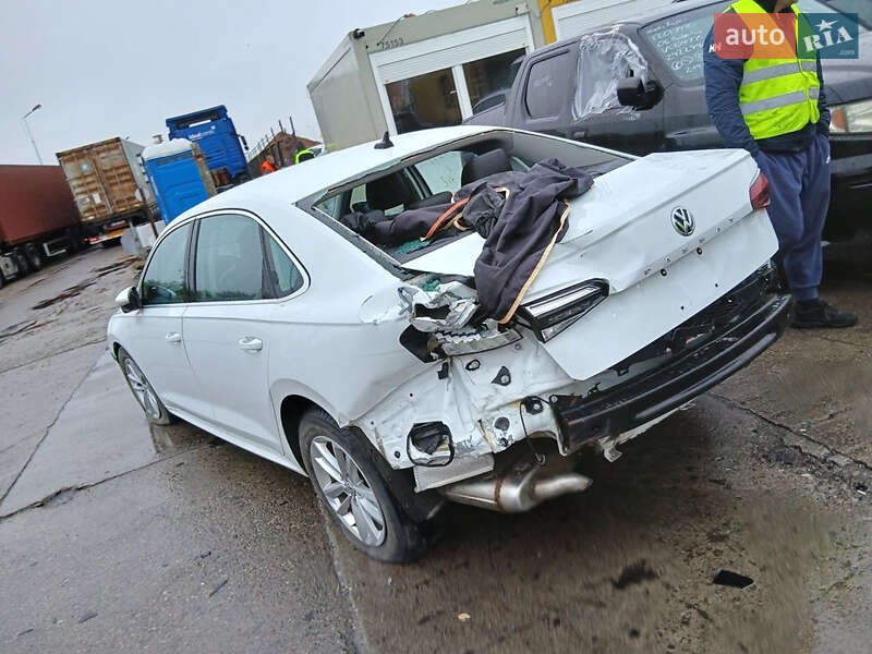 Седан Volkswagen Passat 2021 в Білій Церкві