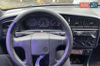 Седан Volkswagen Passat 1991 в Харькове