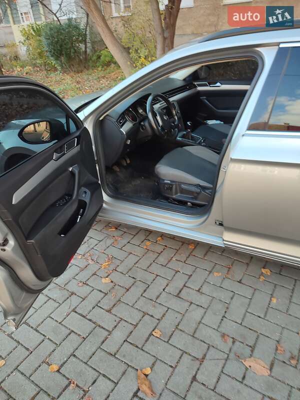 Универсал Volkswagen Passat 2015 в Мукачево фото 11 Универсал Volkswagen Passat 2015 в Мукачево