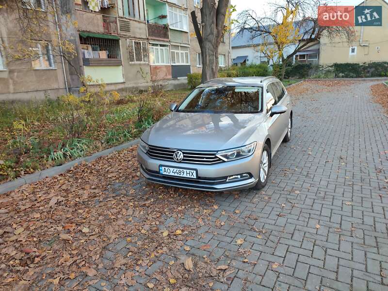 Универсал Volkswagen Passat 2015 в Мукачево фото Универсал Volkswagen Passat 2015 в Мукачево