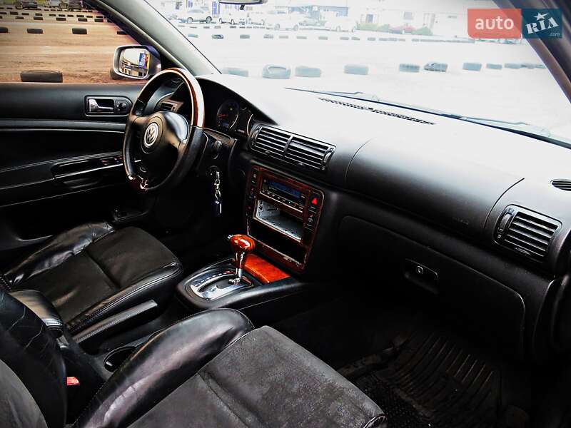 Седан Volkswagen Passat 2001 в Черкассах