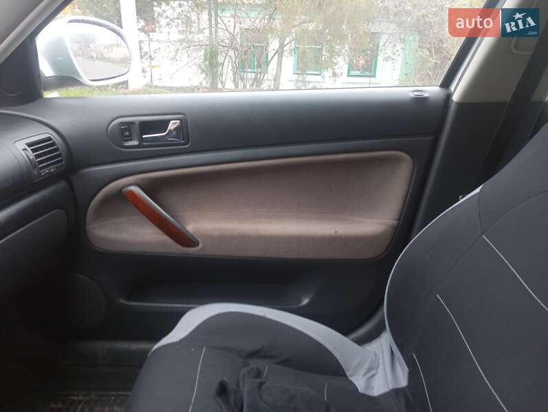 Седан Volkswagen Passat 2004 в Николаеве фото 3 Седан Volkswagen Passat 2004 в Николаеве