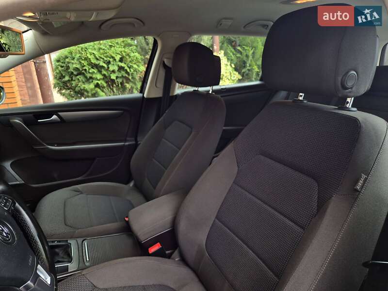 Универсал Volkswagen Passat 2013 в Запорожье