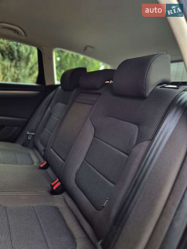 Универсал Volkswagen Passat 2013 в Запорожье