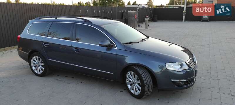 Универсал Volkswagen Passat 2009 в Мостиске