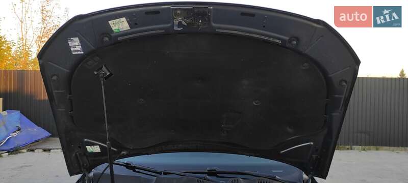 Универсал Volkswagen Passat 2009 в Мостиске