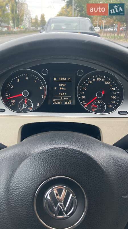 Седан Volkswagen Passat 2009 в Одессе