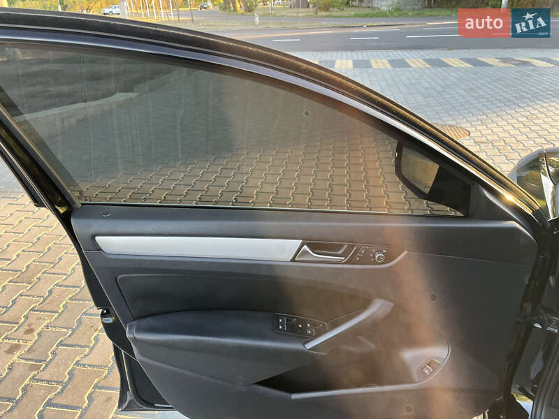 Седан Volkswagen Passat 2013 в Николаеве