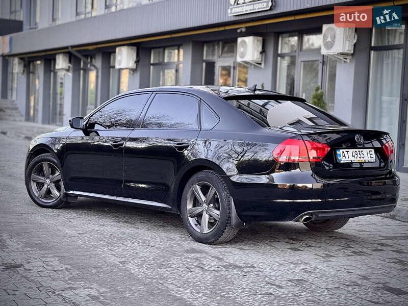 Седан Volkswagen Passat 2012 в Львове