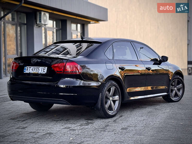 Седан Volkswagen Passat 2012 в Львове