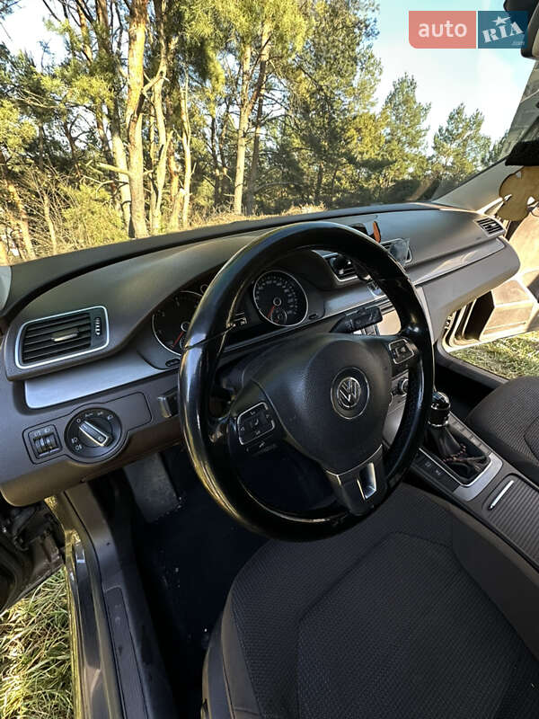 Универсал Volkswagen Passat 2012 в Бучаче фото 10 Универсал Volkswagen Passat 2012 в Бучаче