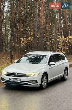 Универсал Volkswagen Passat 2020 в Киеве