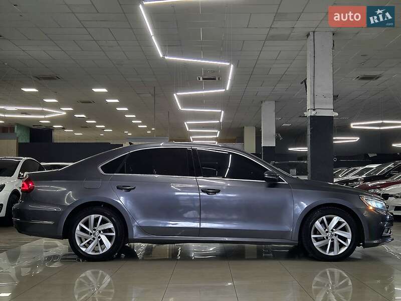 Седан Volkswagen Passat 2017 в Николаеве фото 10 Седан Volkswagen Passat 2017 в Николаеве