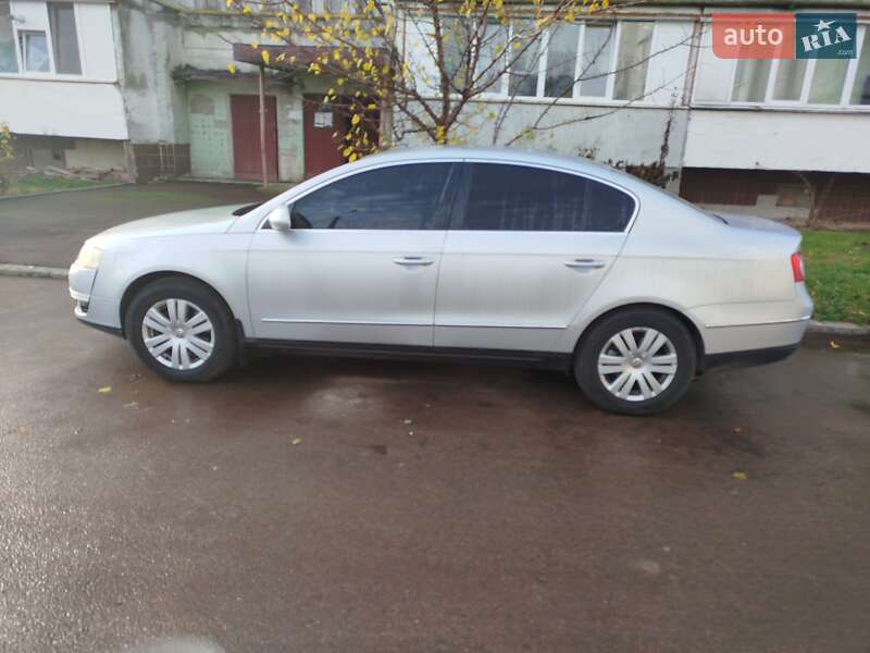 Седан Volkswagen Passat 2005 в Овруче