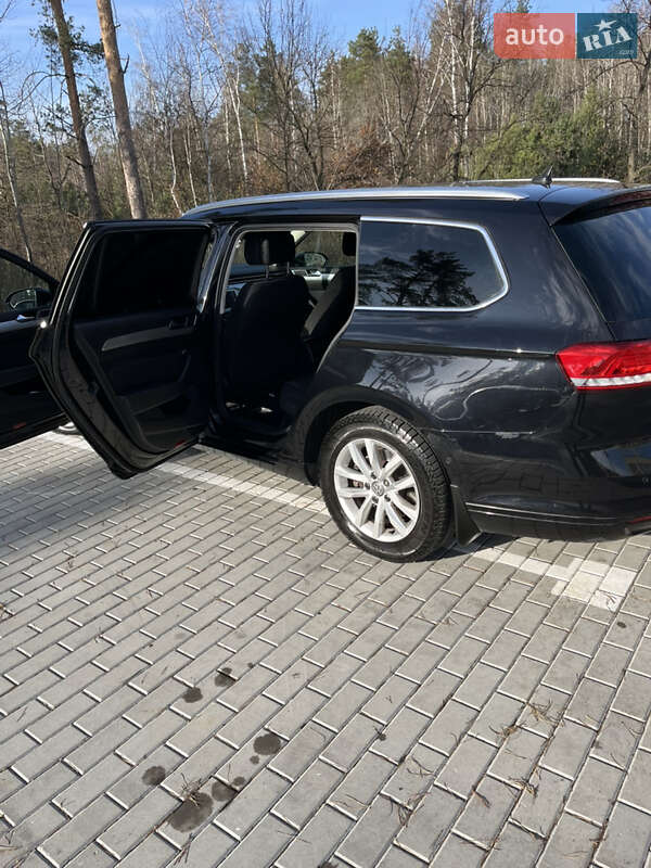 Универсал Volkswagen Passat 2015 в Киеве