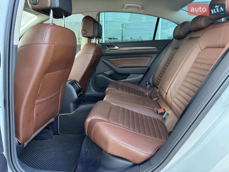 Седан Volkswagen Passat 2018 в Киеве фото 15 Седан Volkswagen Passat 2018 в Киеве