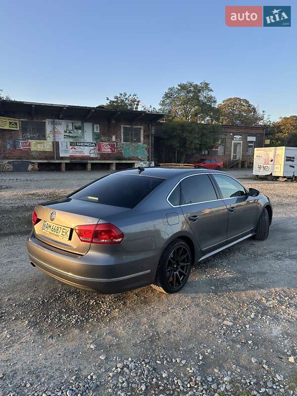 Седан Volkswagen Passat 2012 в Бердичеве