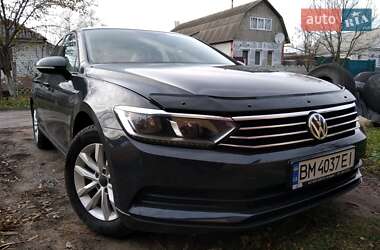 Седан Volkswagen Passat 2015 в Глухове
