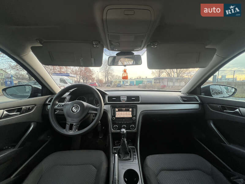 Седан Volkswagen Passat 2011 в Чернигове