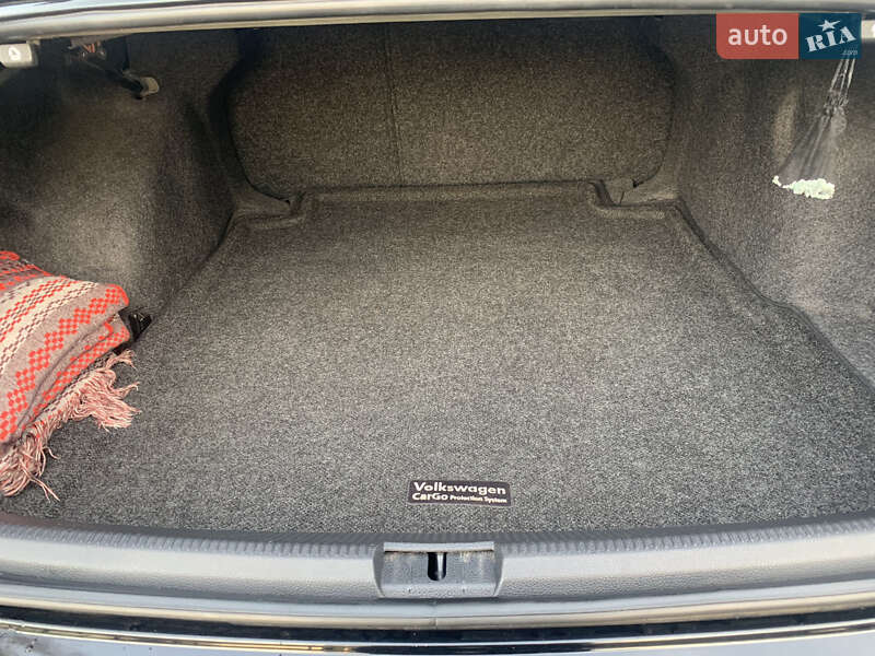 Седан Volkswagen Passat 2012 в Чернігові фото 14 Седан Volkswagen Passat 2012 в Чернігові