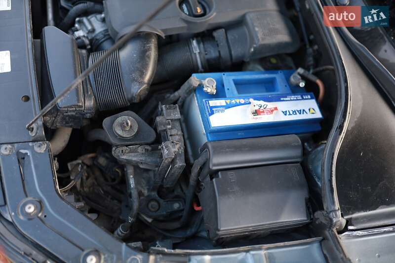 Седан Volkswagen Passat 2012 в Львове