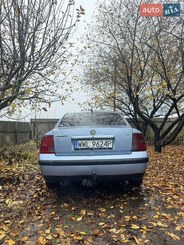 Седан Volkswagen Passat 1997 в Чугуеве