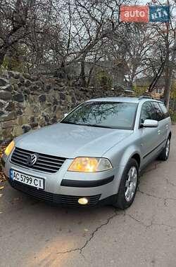 Универсал Volkswagen Passat 2002 в Клевани