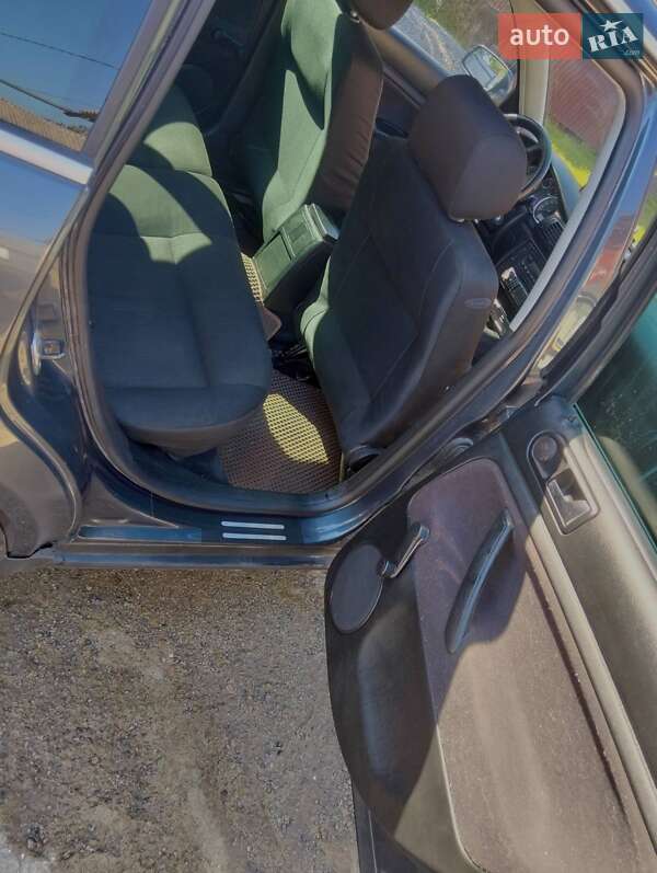 Универсал Volkswagen Passat 2003 в Хмельнике фото 6 Универсал Volkswagen Passat 2003 в Хмельнике