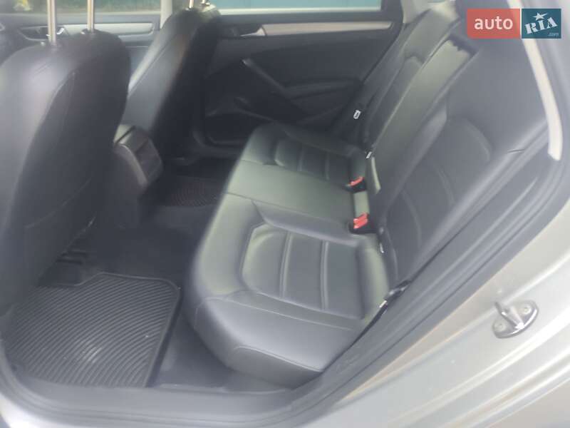 Седан Volkswagen Passat 2013 в Харькове фото 10 Седан Volkswagen Passat 2013 в Харькове