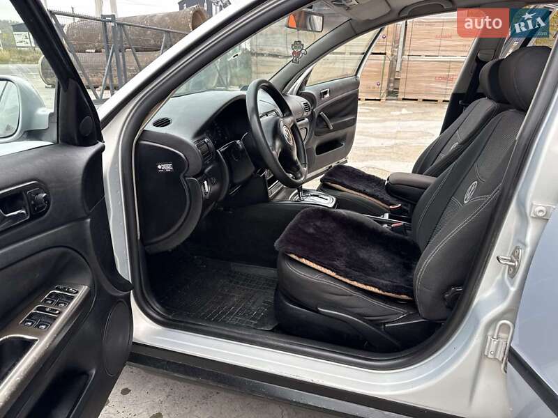 Универсал Volkswagen Passat 1999 в Теофиполе