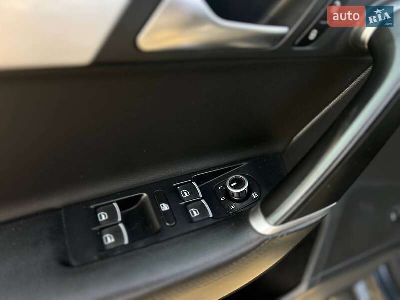 Универсал Volkswagen Passat 2012 в Стрые