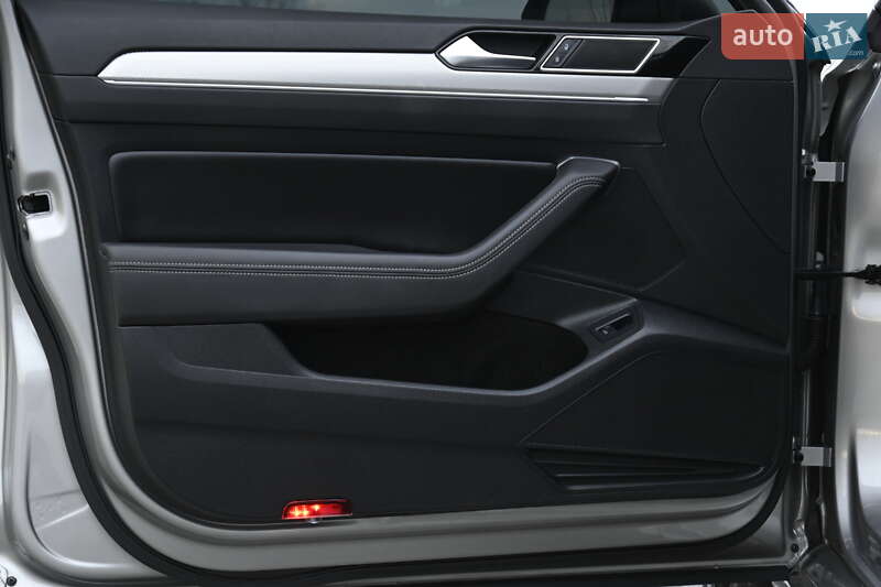 Универсал Volkswagen Passat 2016 в Бердичеве фото 27 Универсал Volkswagen Passat 2016 в Бердичеве