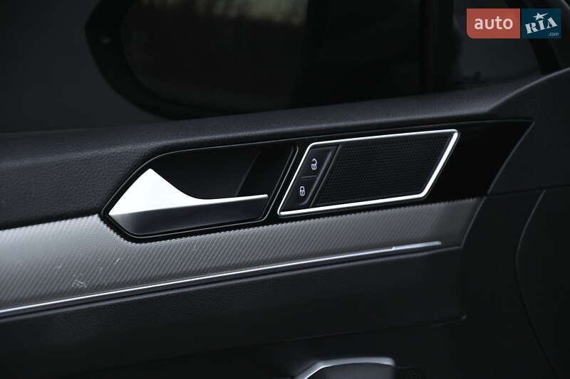 Универсал Volkswagen Passat 2016 в Бердичеве фото 29 Универсал Volkswagen Passat 2016 в Бердичеве