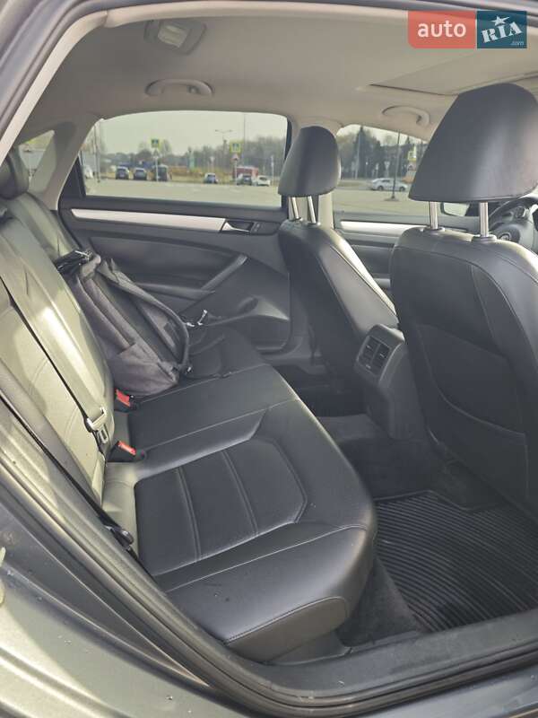 Седан Volkswagen Passat 2013 в Львове фото 10 Седан Volkswagen Passat 2013 в Львове