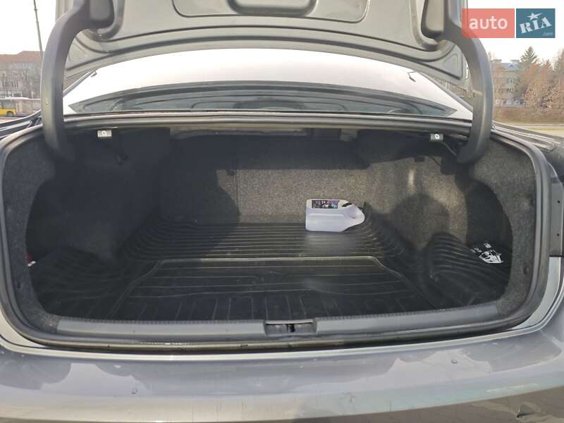 Седан Volkswagen Passat 2013 в Львове фото 12 Седан Volkswagen Passat 2013 в Львове