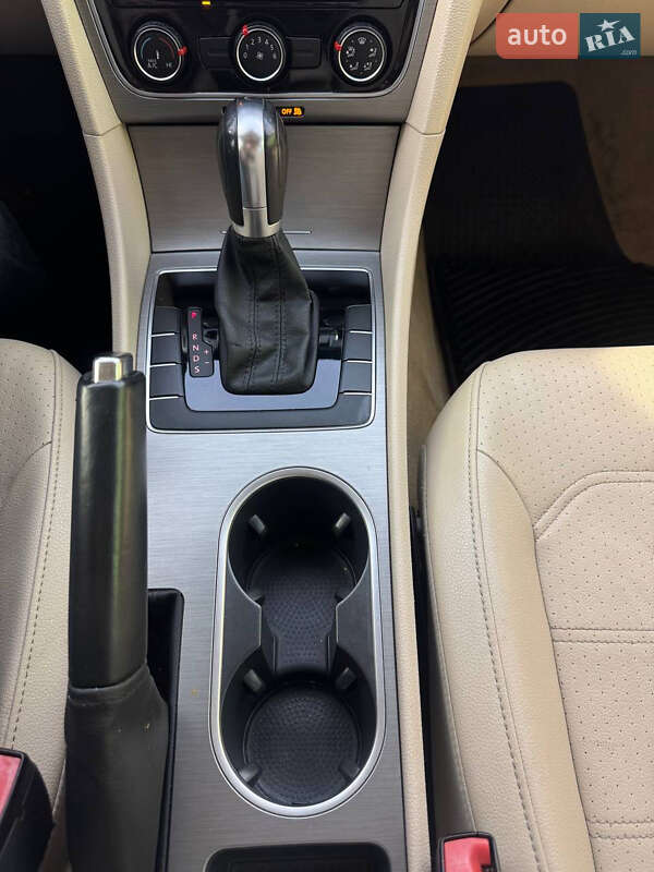 Седан Volkswagen Passat 2014 в Одессе фото 15 Седан Volkswagen Passat 2014 в Одессе