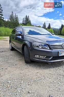 Универсал Volkswagen Passat 2011 в Ивано-Франковске