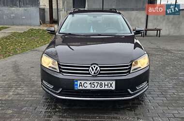 Универсал Volkswagen Passat 2011 в Киверцах
