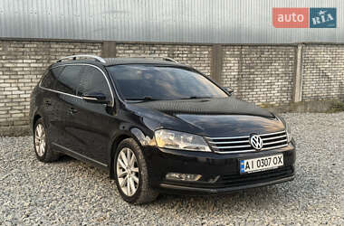 Універсал Volkswagen Passat 2011 в Чернівцях