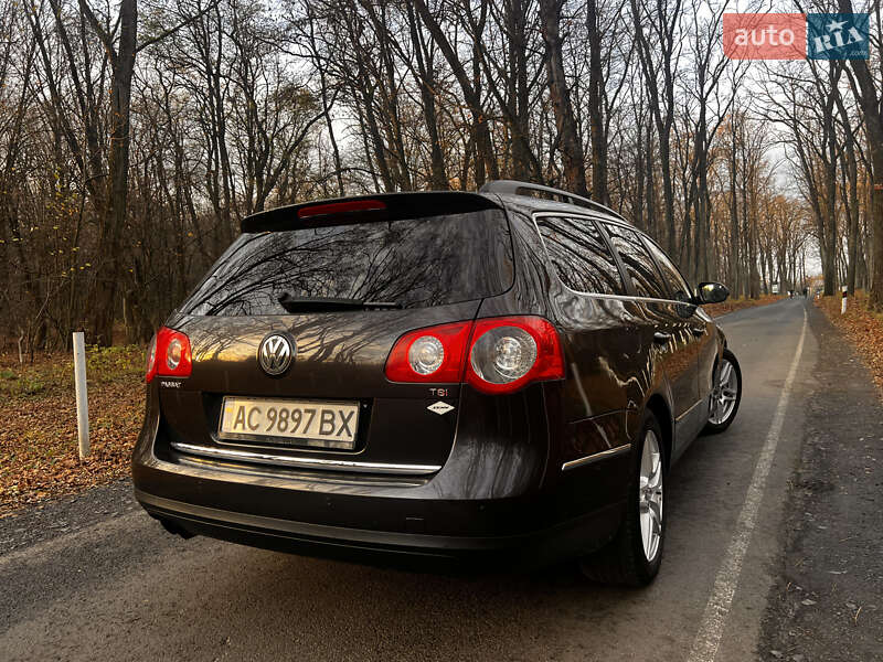 Універсал Volkswagen Passat 2010 в Луцьку