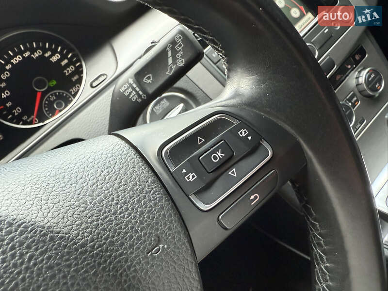 Универсал Volkswagen Passat 2014 в Киеве фото 29 Универсал Volkswagen Passat 2014 в Киеве