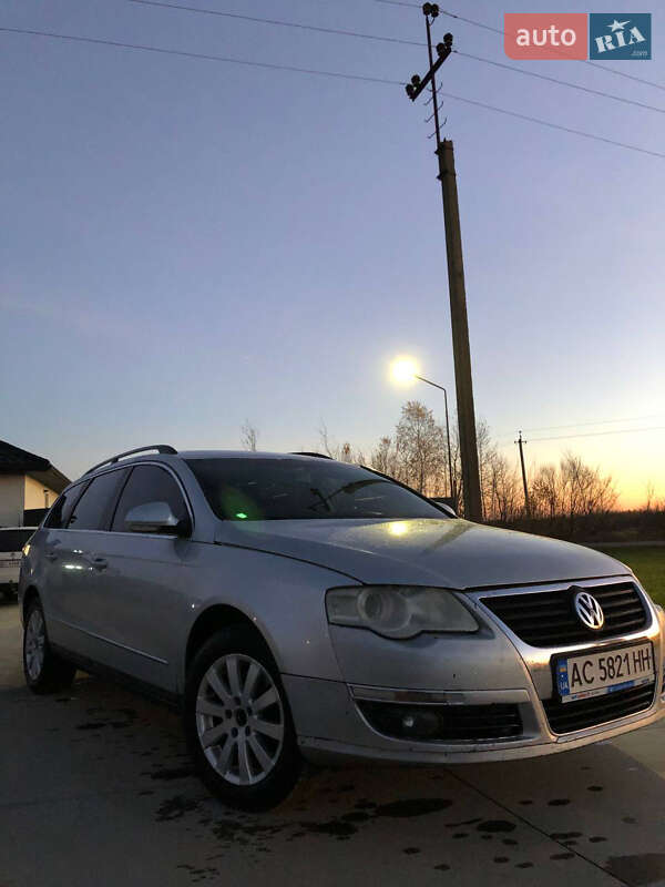 Универсал Volkswagen Passat 2005 в Камне-Каширском