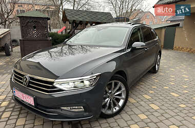 Універсал Volkswagen Passat 2021 в Львові
