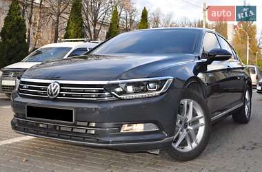 Седан Volkswagen Passat 2017 в Одесі